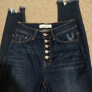 KANCAN button fly skinny jeans